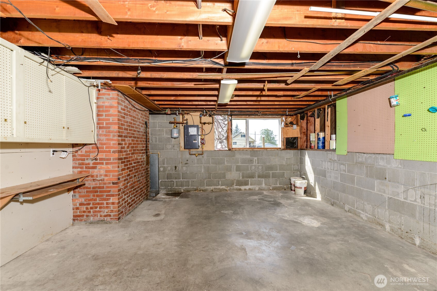 623 E 10th St , Port Angeles, WA 98362