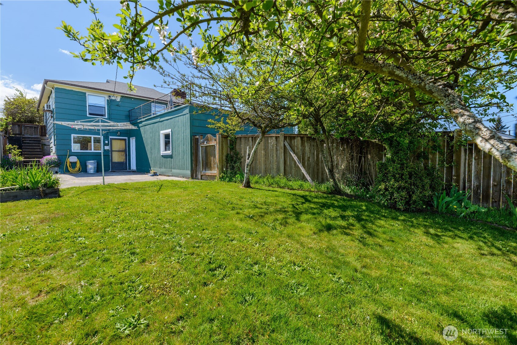 623 E 10th St , Port Angeles, WA 98362