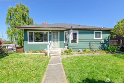 623 E 10th St , Port Angeles, WA 98362 - Photo 2