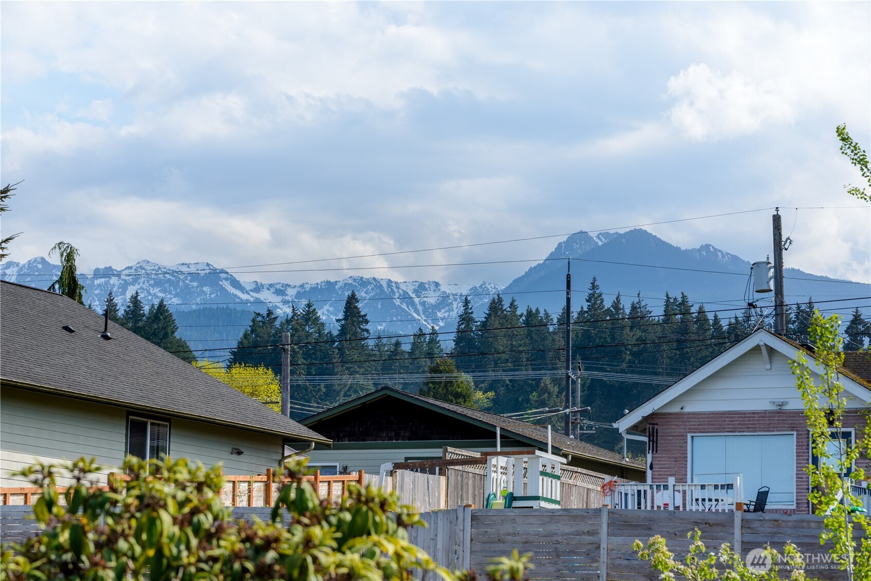 623 E 10th St , Port Angeles, WA 98362