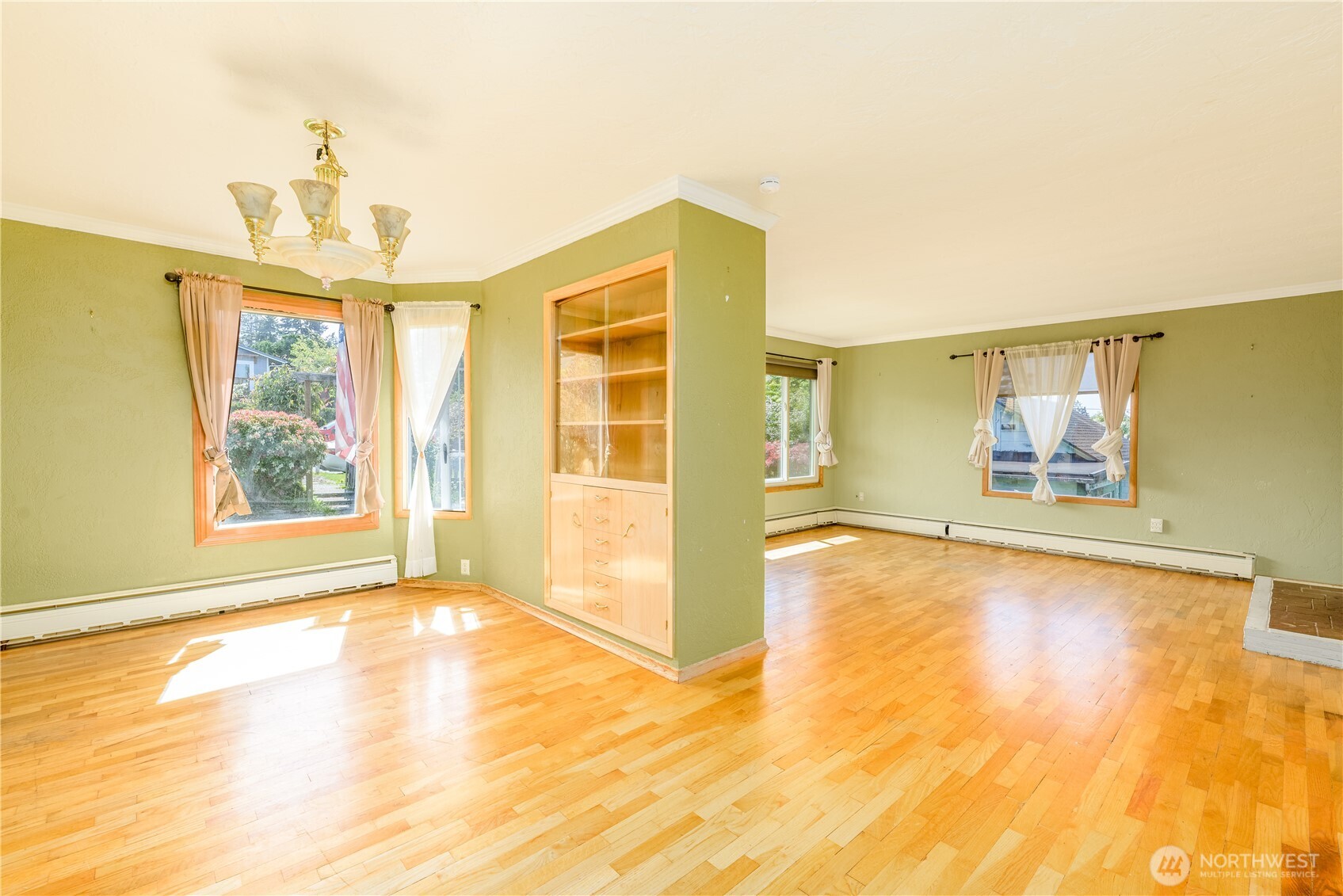 623 E 10th St , Port Angeles, WA 98362