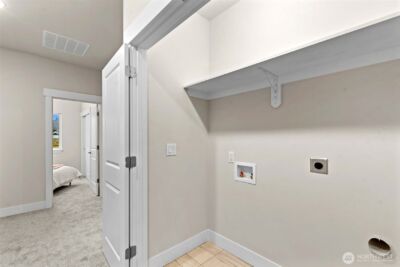 1075 Red Apple Road #E20, Wenatchee, WA 98801 - Photo 30