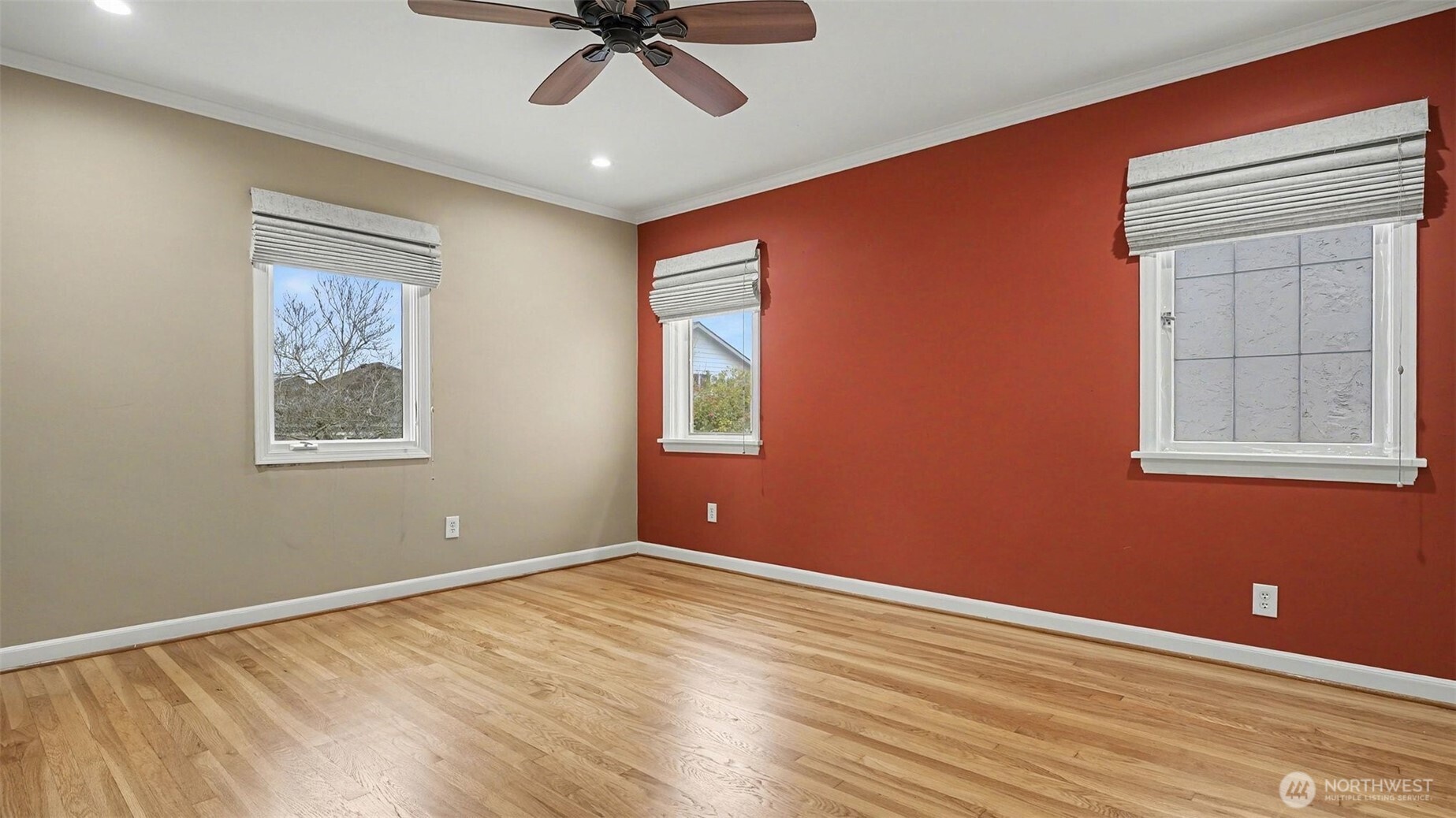 4335 NE 45th Street , Seattle, WA 98105