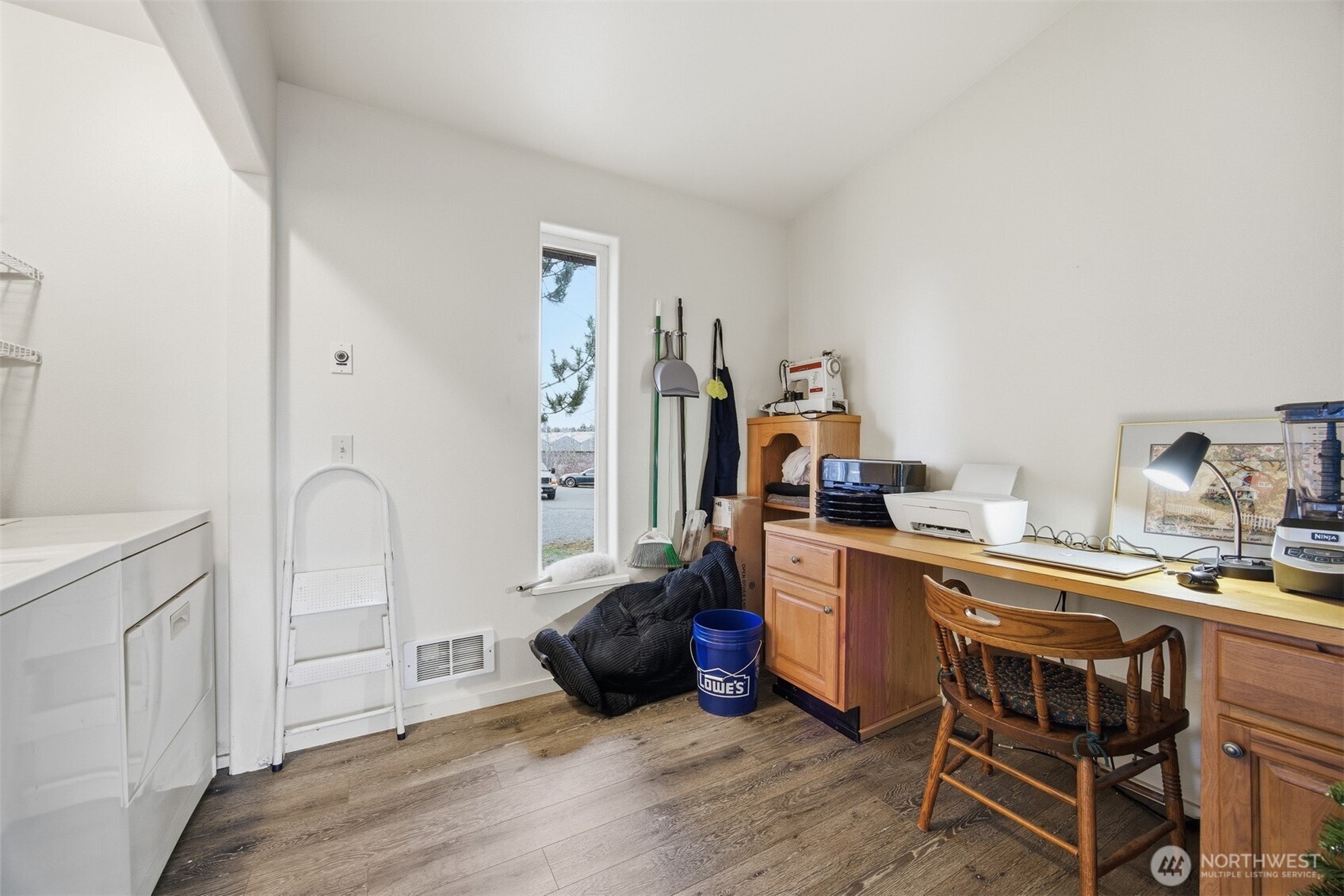 5698 2nd Avenue , Ferndale, WA 98248