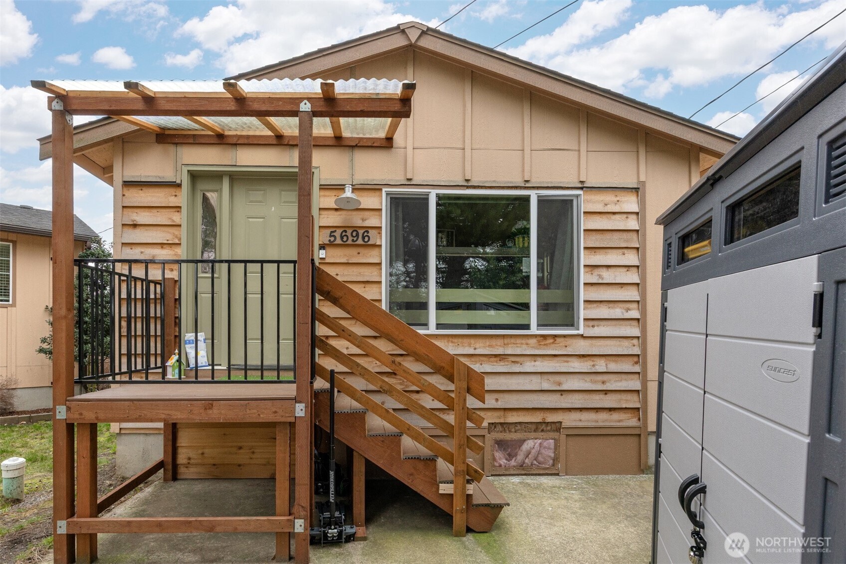 5698 2nd Avenue , Ferndale, WA 98248