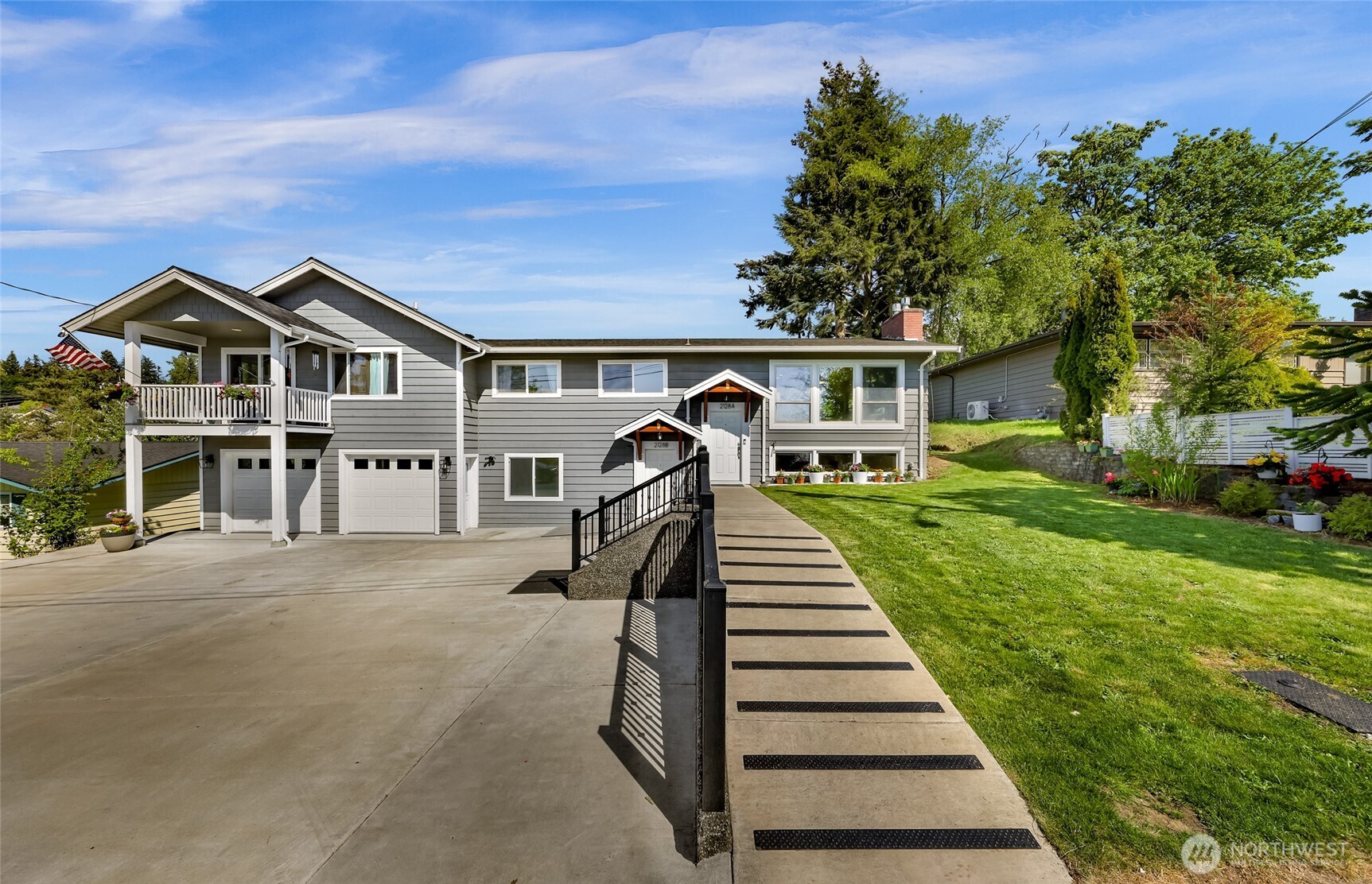 2128 St Clair Street , Bellingham, WA 98229