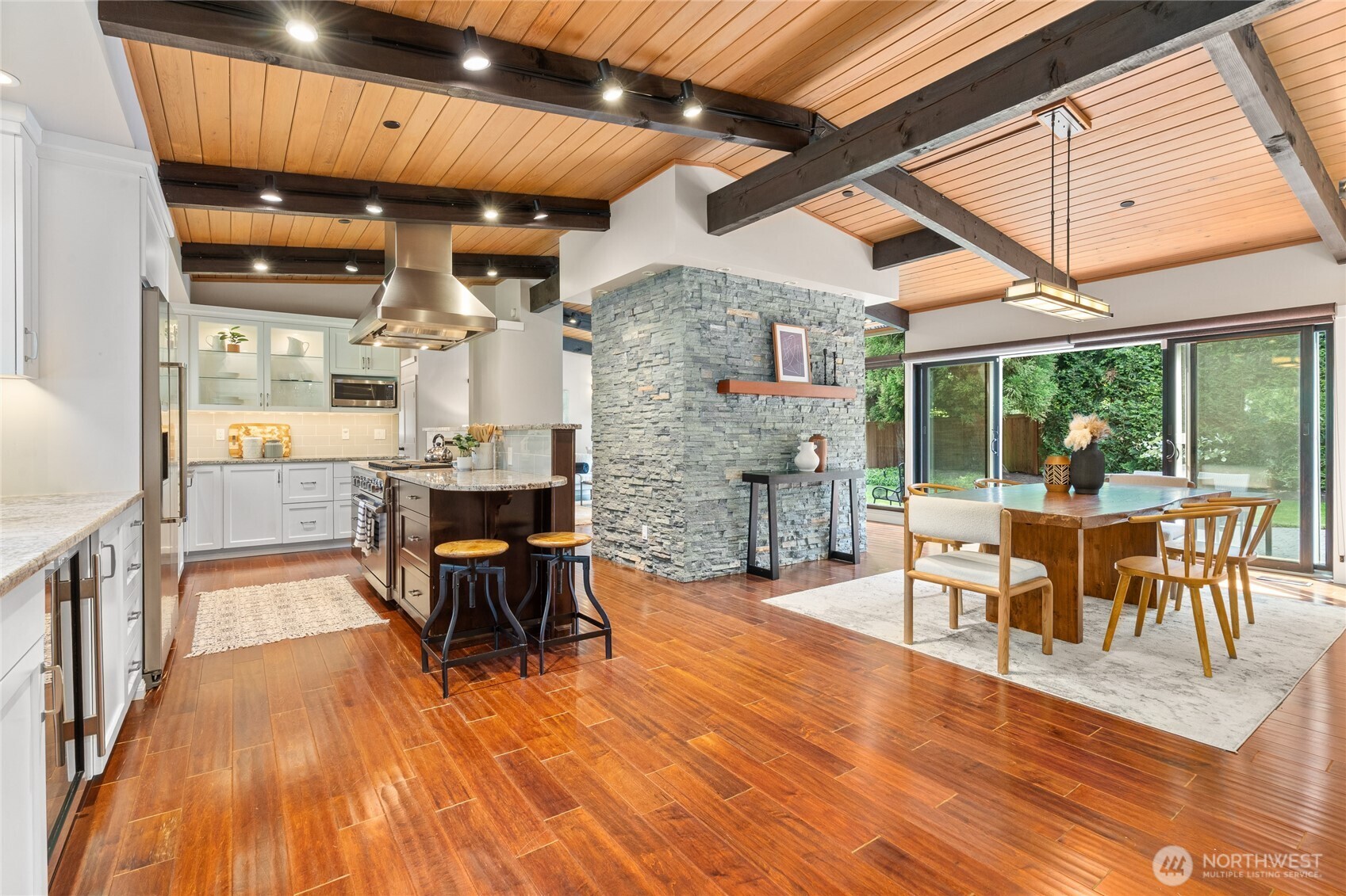 6219 89th Avenue SE, Mercer Island, WA 98040-4511