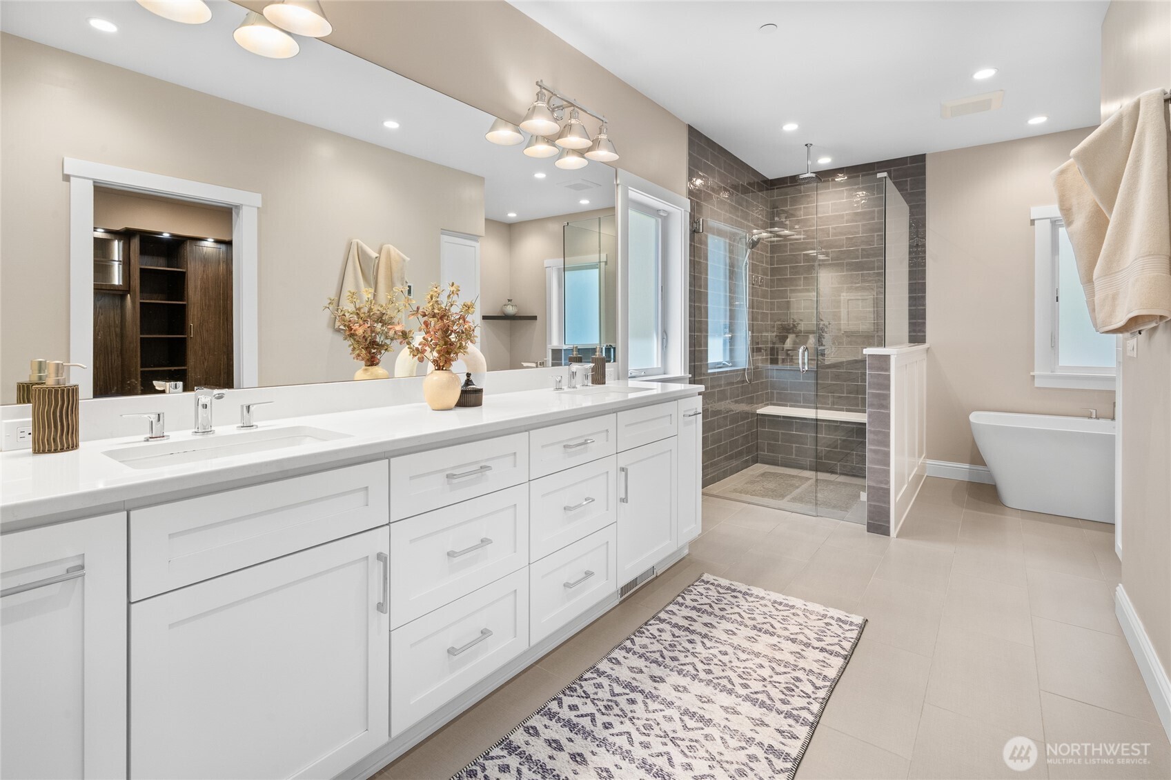 6219 89th Avenue SE, Mercer Island, WA 98040-4511