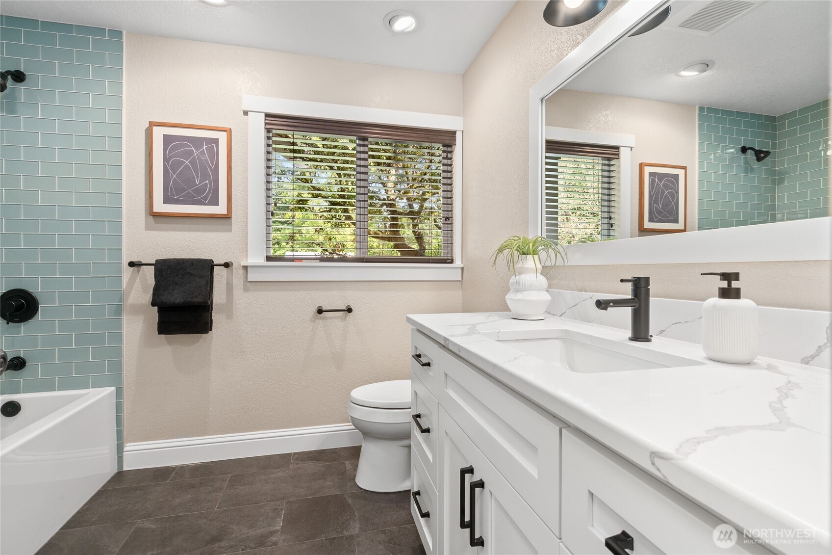 6219 89th Avenue SE, Mercer Island, WA 98040-4511