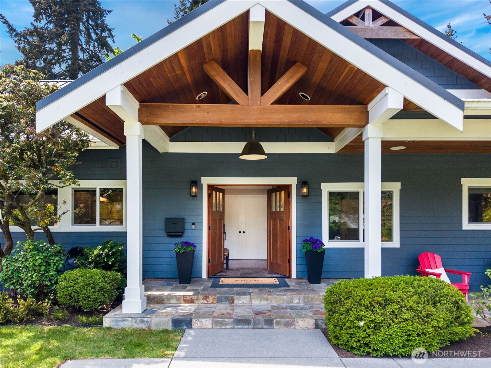 6219 89th Avenue SE, Mercer Island, WA 98040-4511