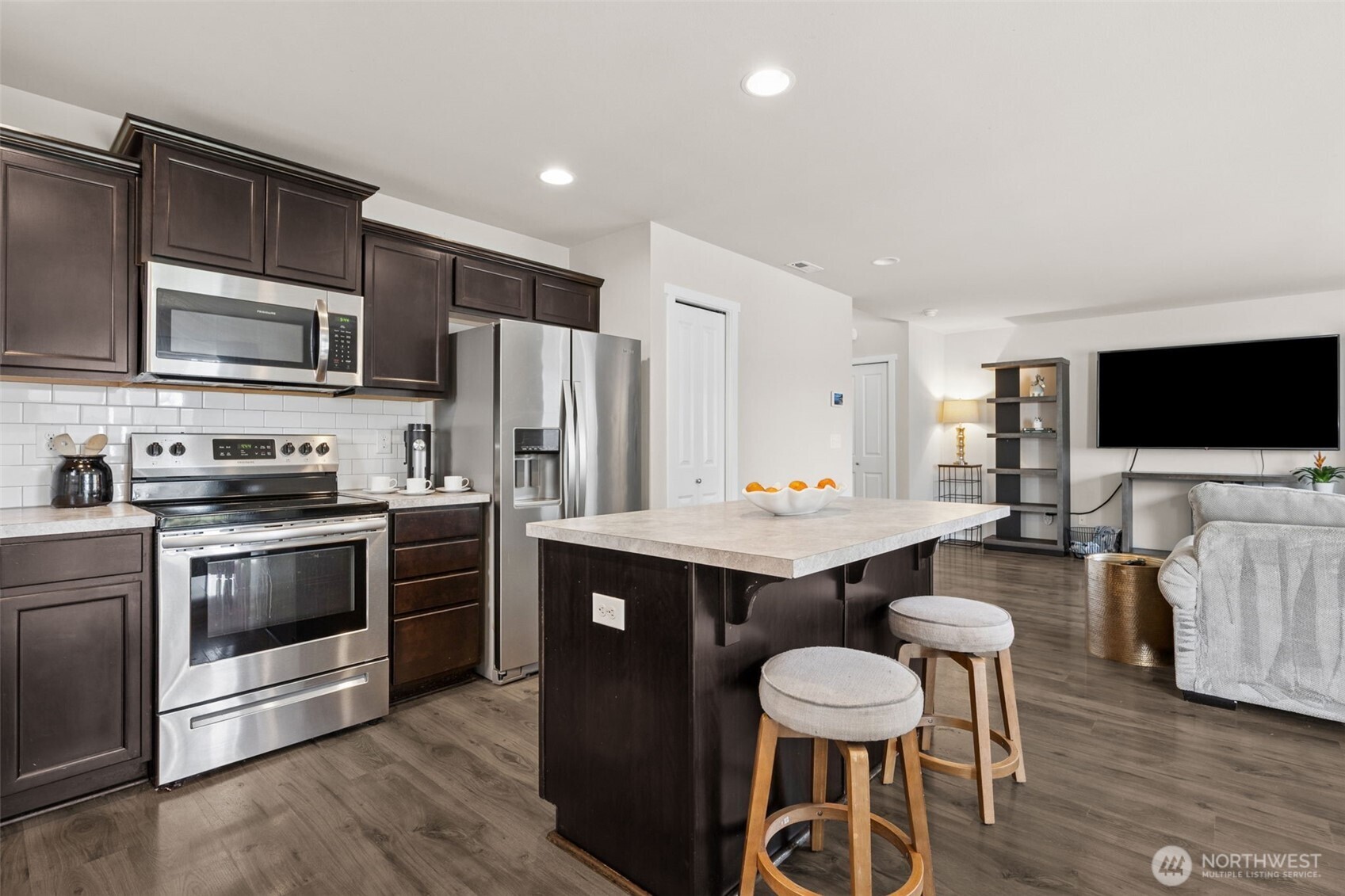 6931 Sweetgum Avenue NE, Olympia, WA 98516