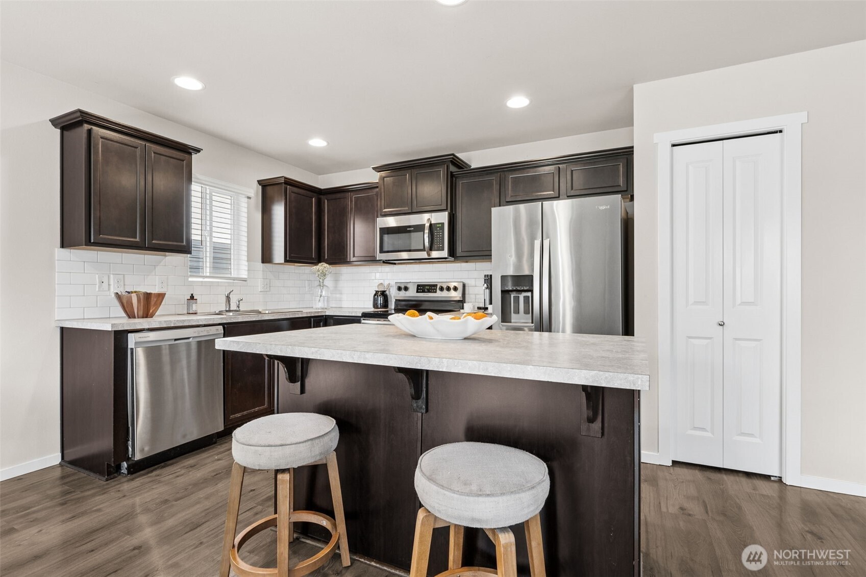 6931 Sweetgum Avenue NE, Olympia, WA 98516