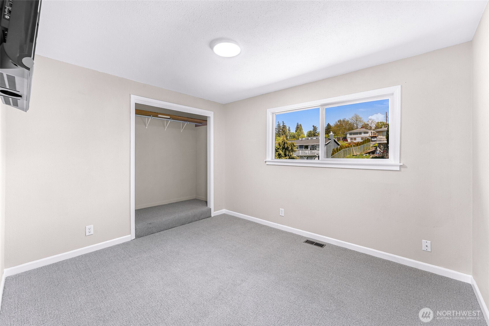 2128 St Clair Street , Bellingham, WA 98229