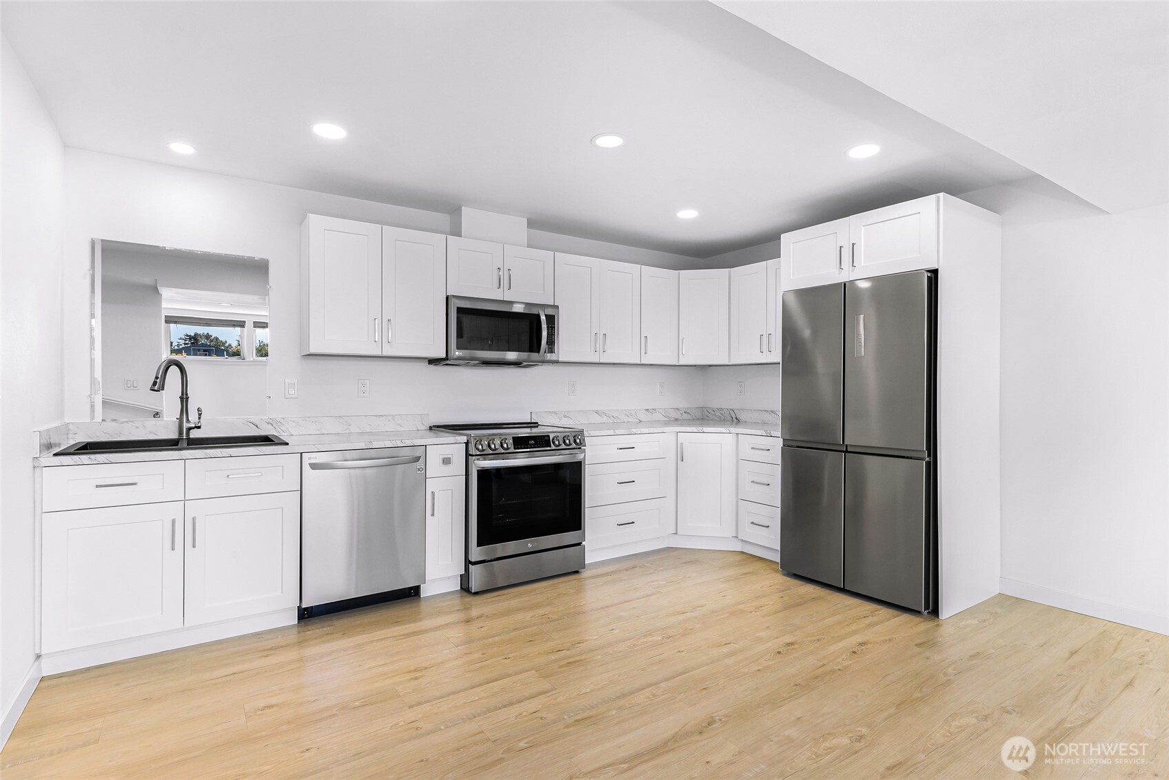 2128 St Clair Street , Bellingham, WA 98229