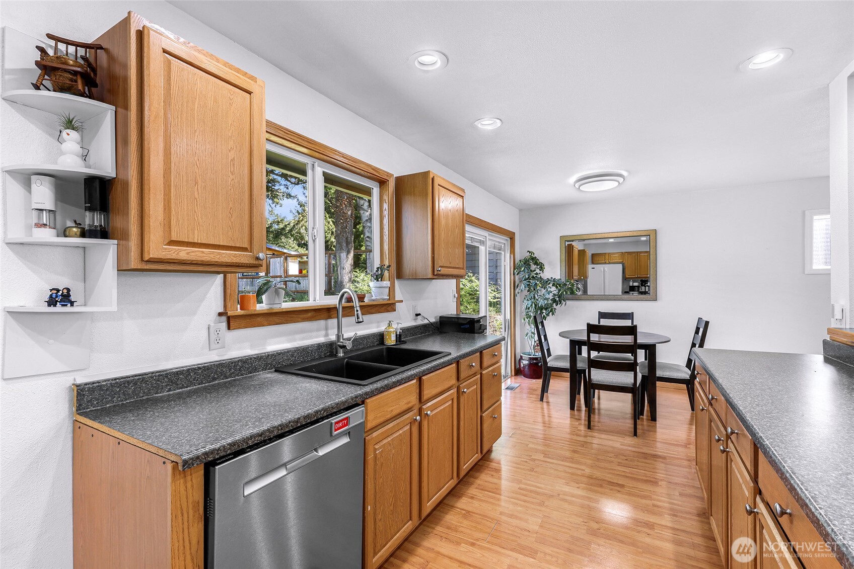 2128 St Clair Street , Bellingham, WA 98229