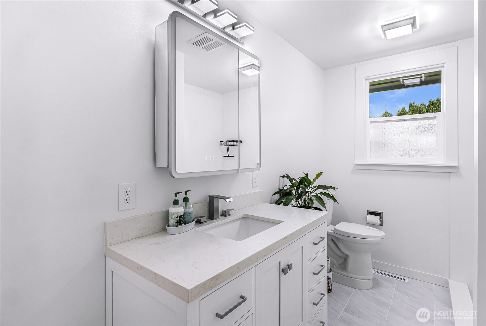 2128 St Clair Street , Bellingham, WA 98229