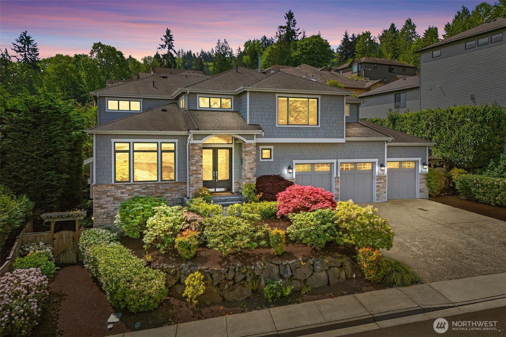 2759 NW Pine Cone Place , Issaquah, WA 98027