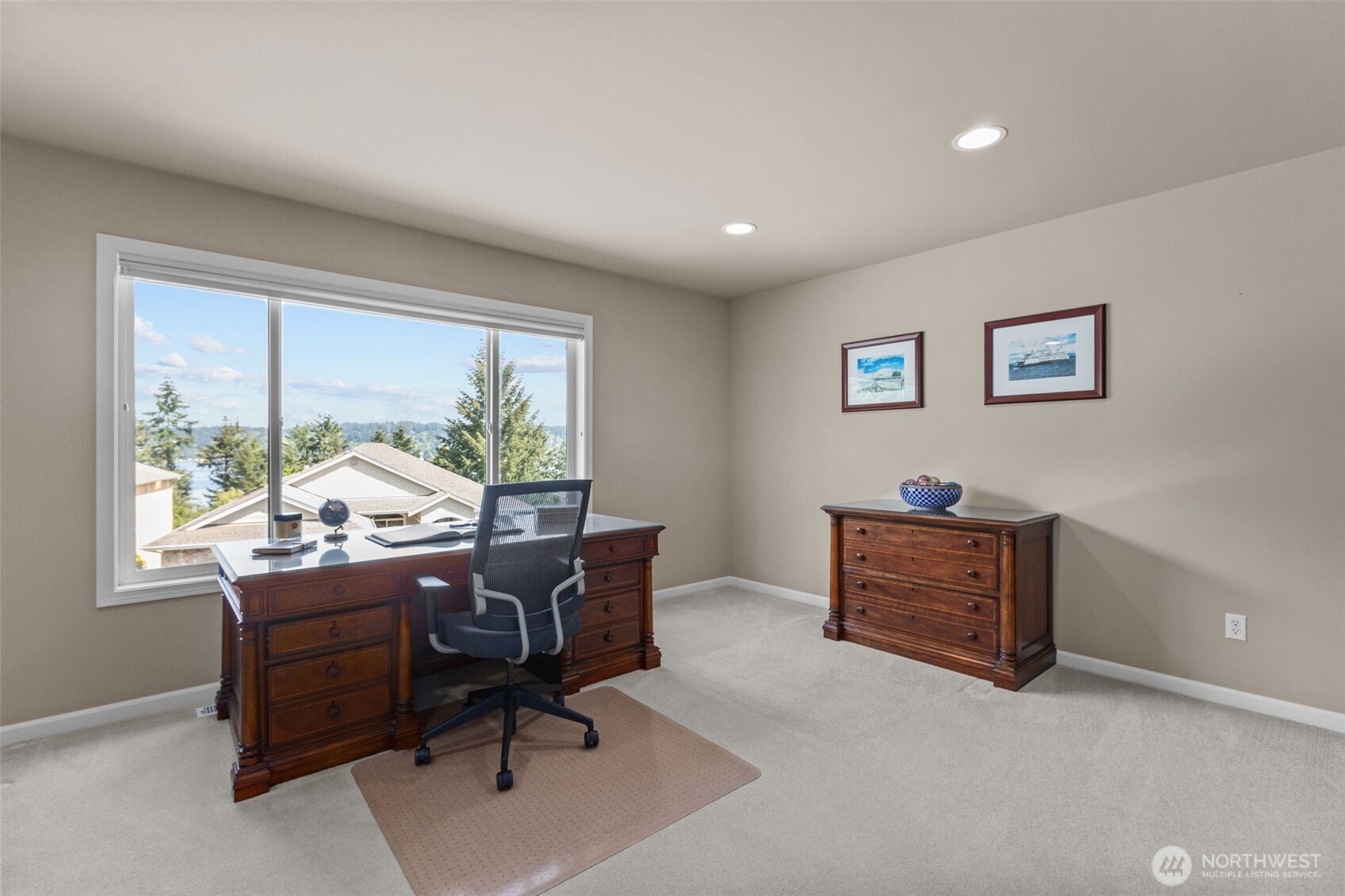 2759 NW Pine Cone Place , Issaquah, WA 98027