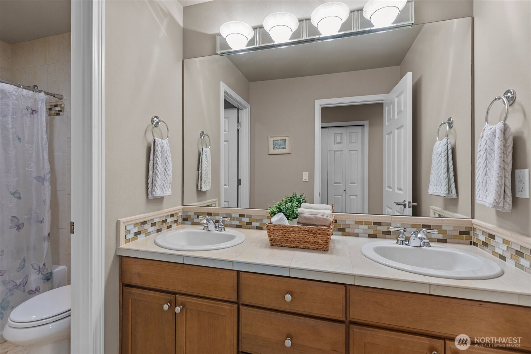 2759 NW Pine Cone Place , Issaquah, WA 98027
