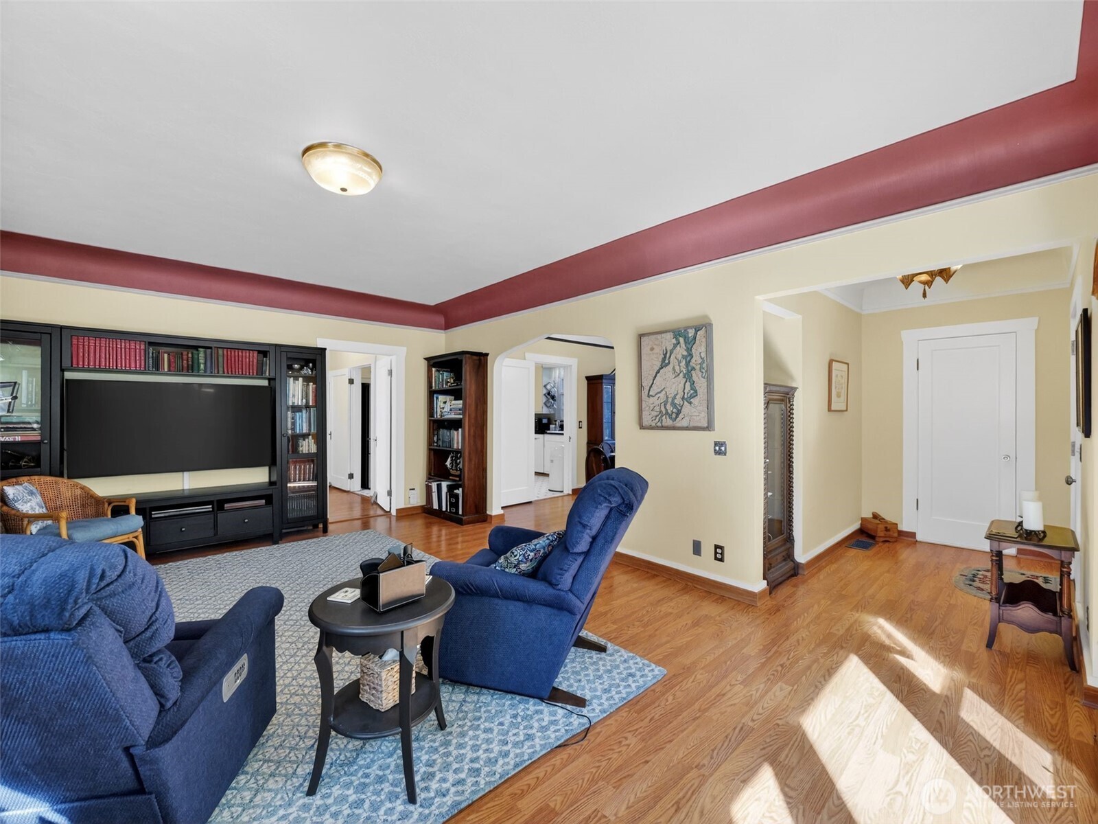 6906 NE Carpenter Ln , Kingston, WA 98346