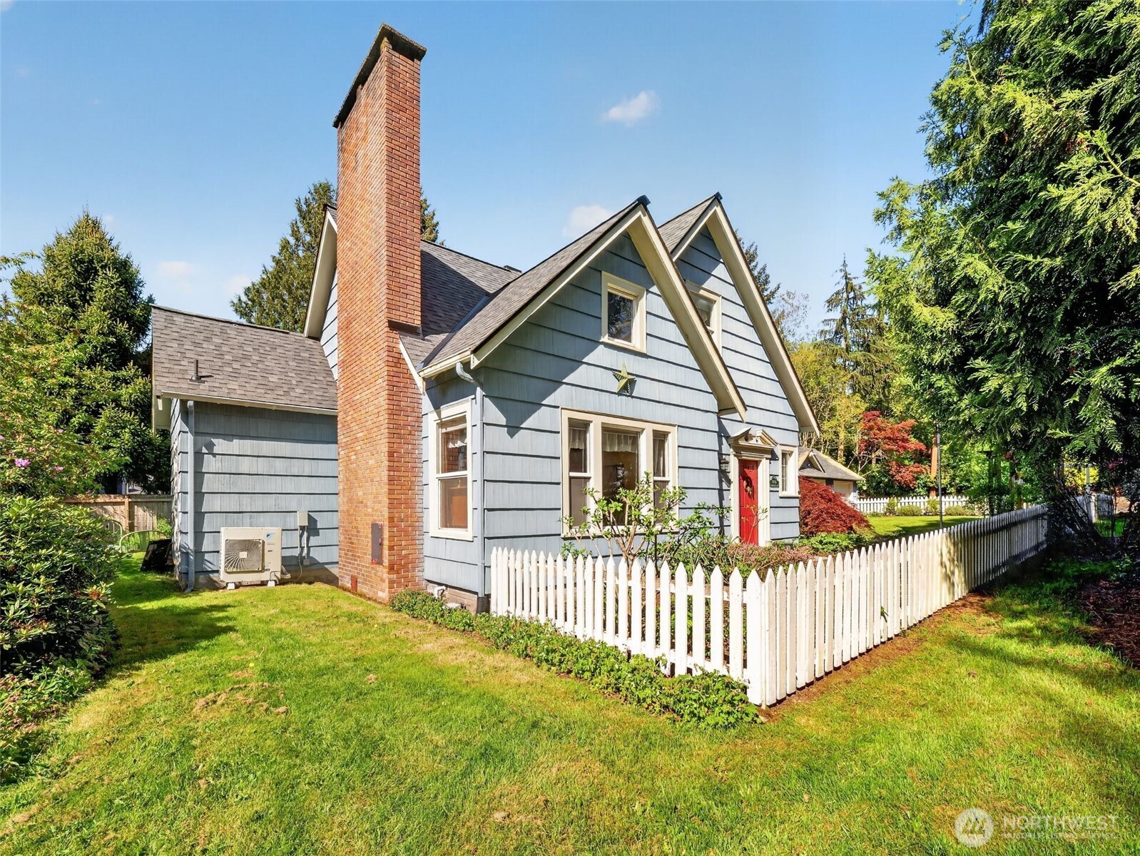 6906 NE Carpenter Ln , Kingston, WA 98346