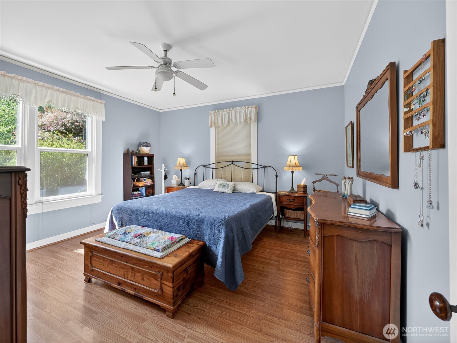 6906 NE Carpenter Ln , Kingston, WA 98346