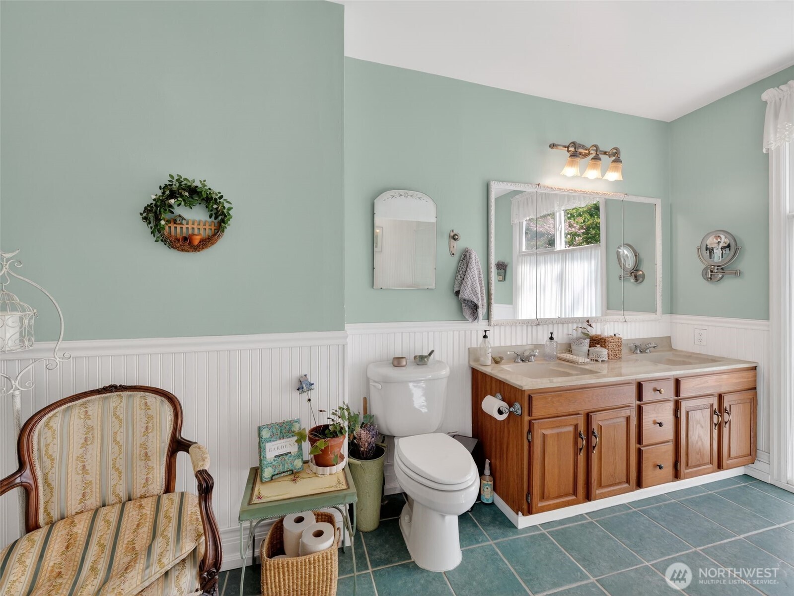 6906 NE Carpenter Ln , Kingston, WA 98346