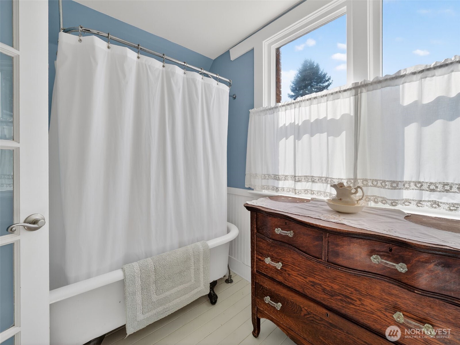 6906 NE Carpenter Ln , Kingston, WA 98346