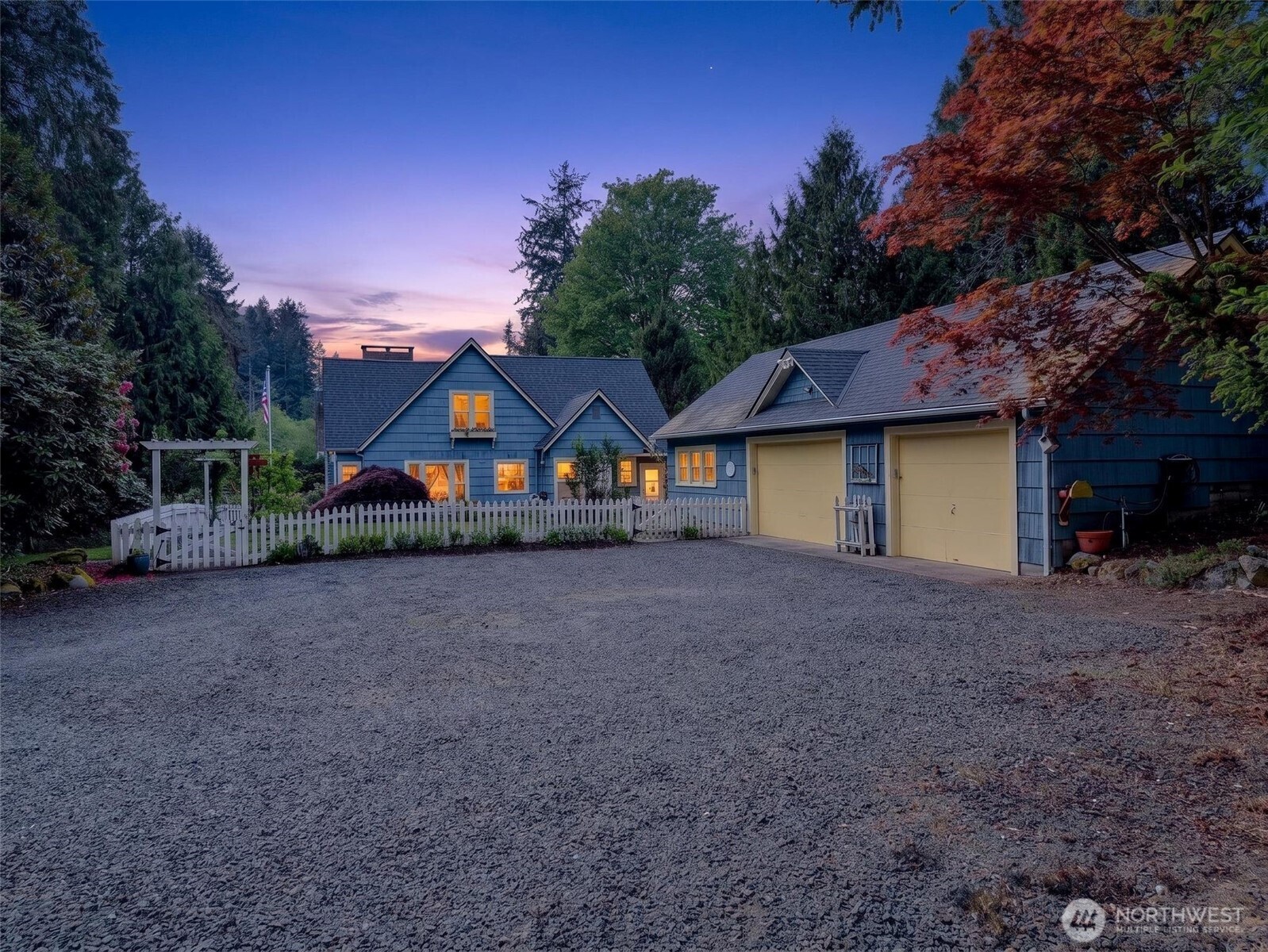 6906 NE Carpenter Ln , Kingston, WA 98346