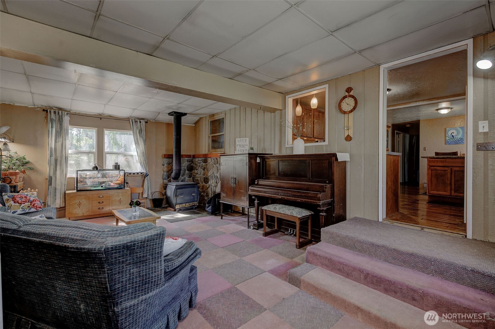 3432 Bainard Road , Malaga, WA 98828
