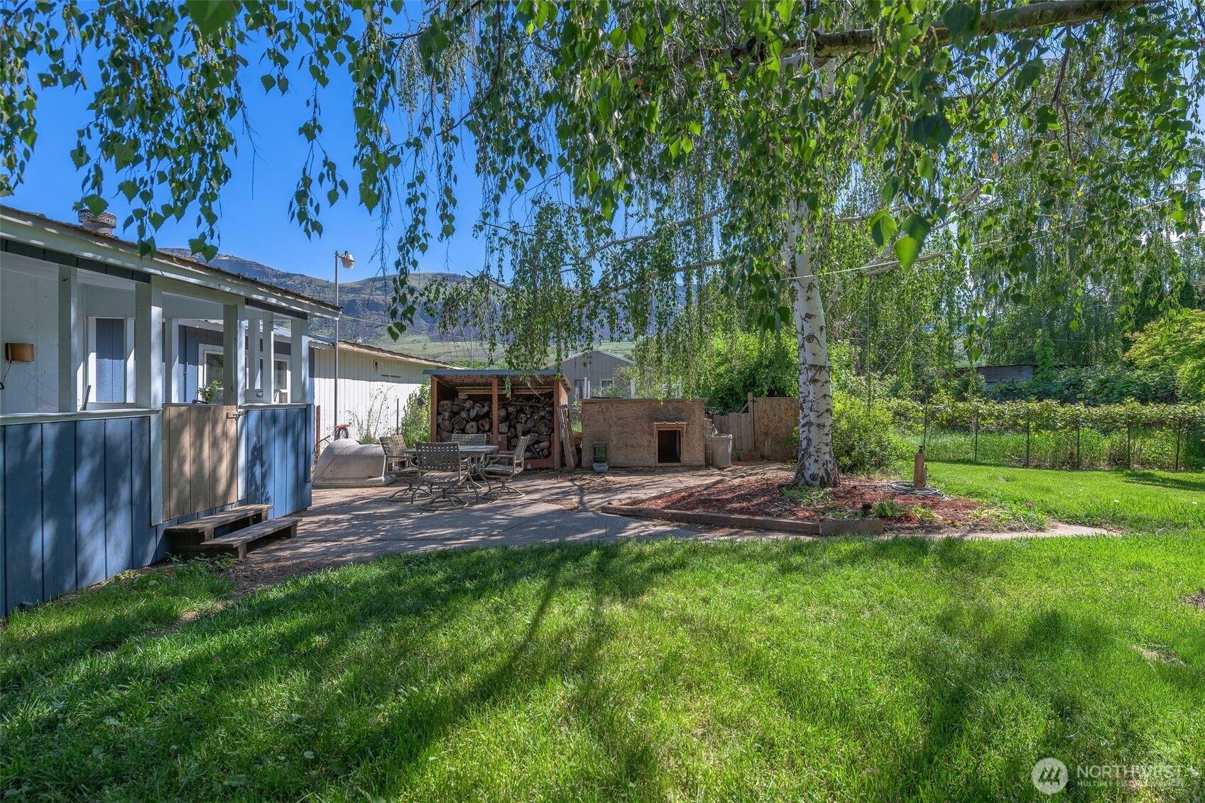 3432 Bainard Road , Malaga, WA 98828