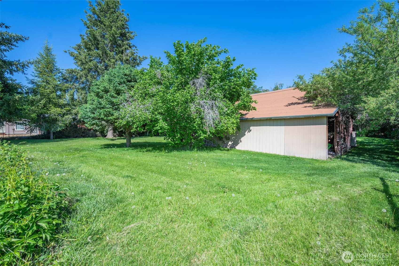 3432 Bainard Road , Malaga, WA 98828