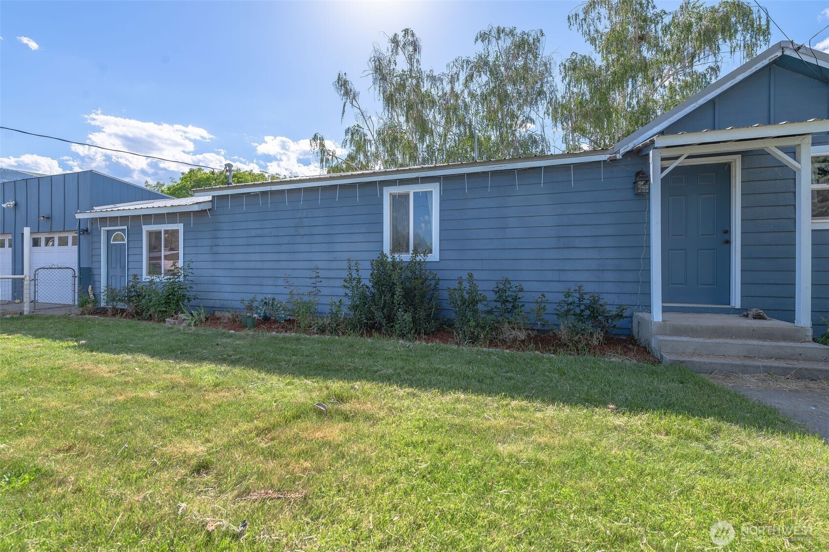 3432 Bainard Road , Malaga, WA 98828