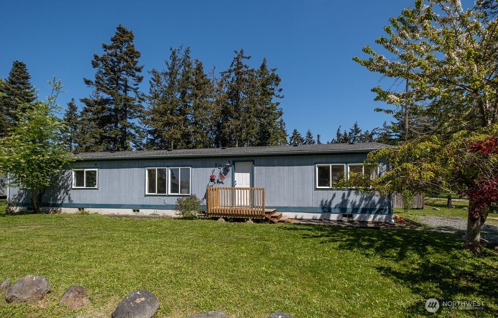 1090 Paul Avenue , Oak Harbor, WA 98277