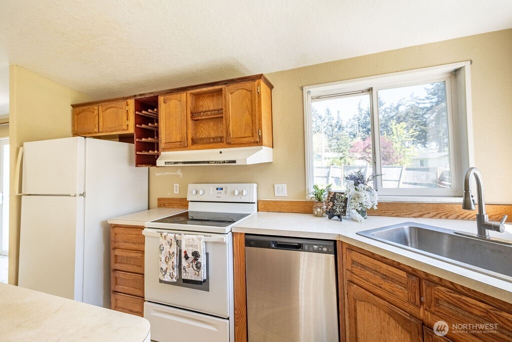 1090 Paul Avenue , Oak Harbor, WA 98277