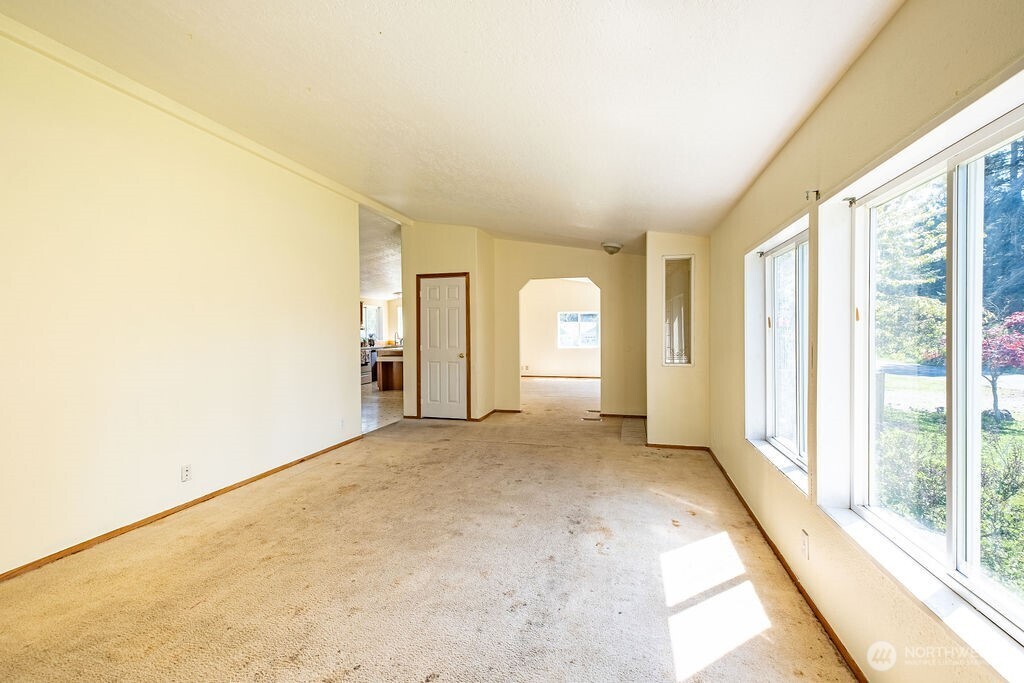 1090 Paul Avenue , Oak Harbor, WA 98277
