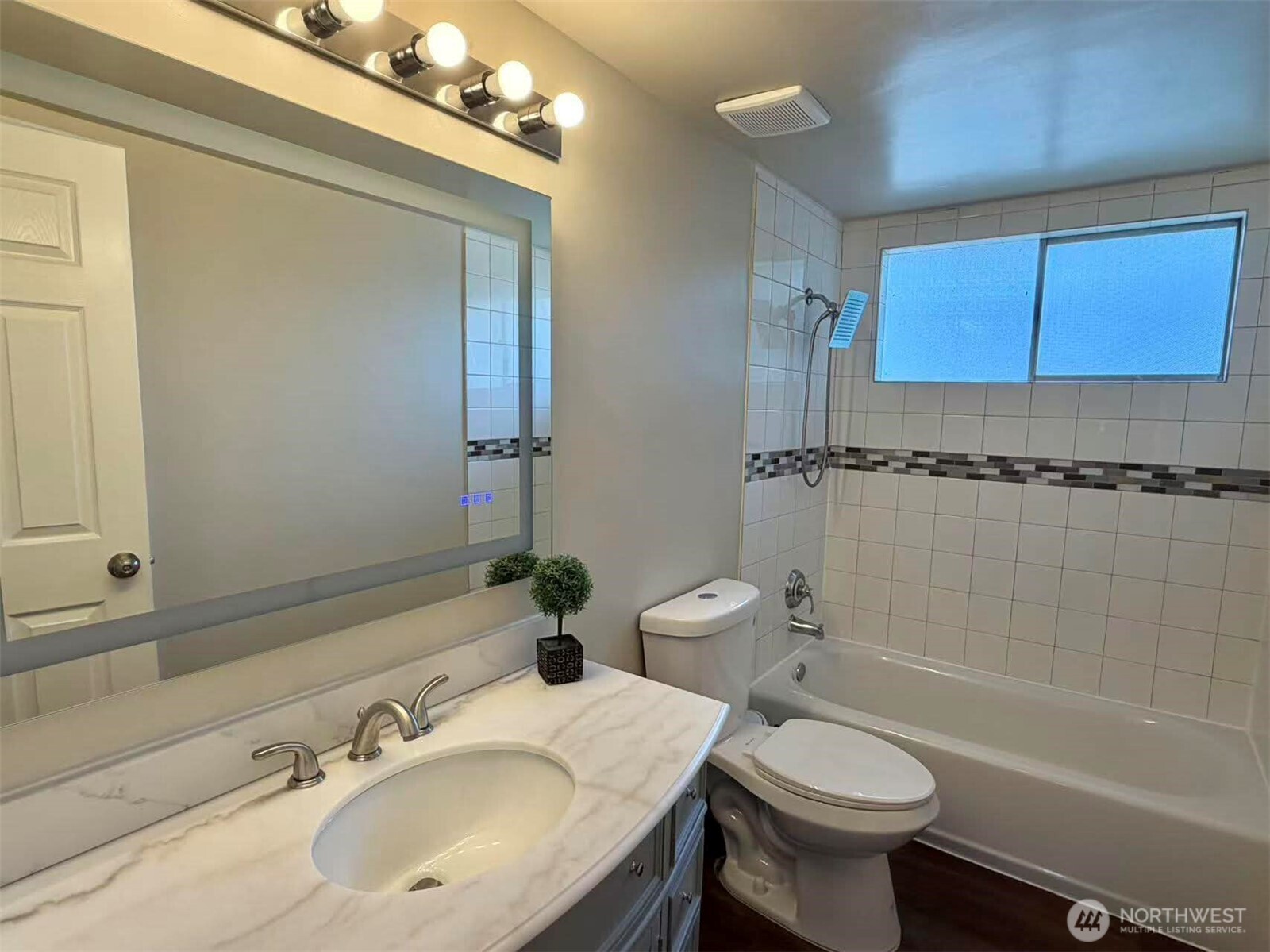 2508 SE 16th St , Renton, WA 98058-4632