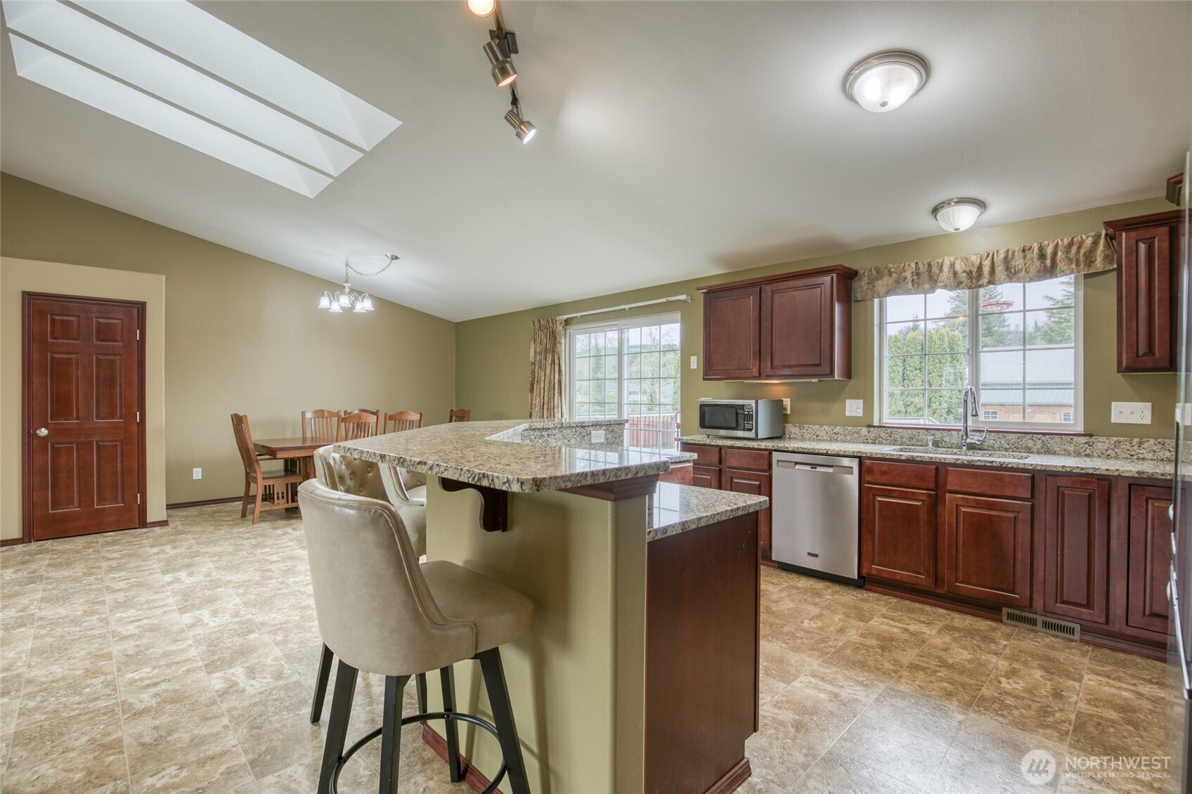 285 Meadow Loop , Montesano, WA 98563