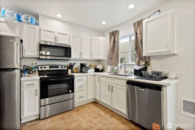 4560 S Puget Sound Ave , Tacoma, WA 98409 - Photo 8