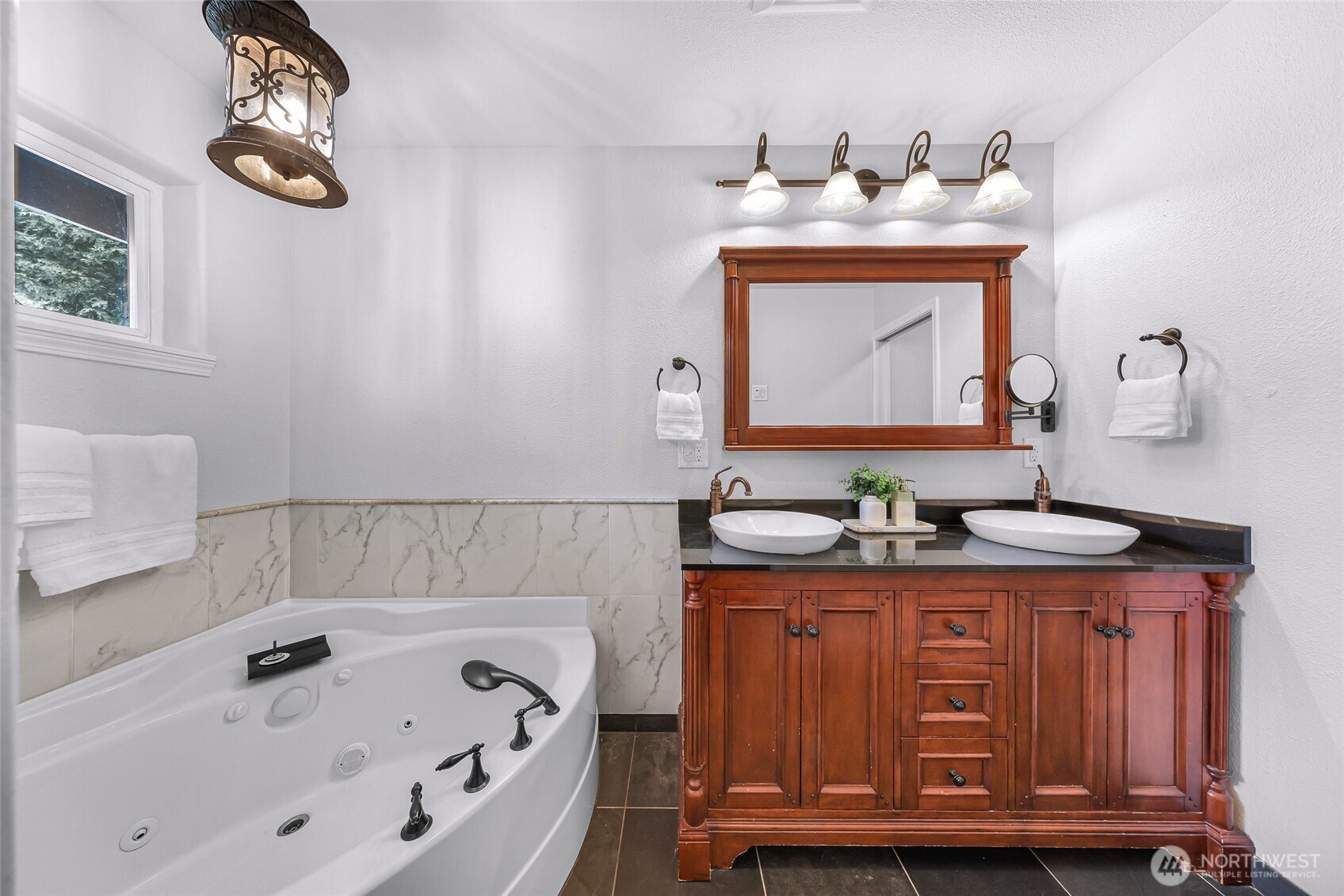 3025 Niagara Street , Bellingham, WA 98226