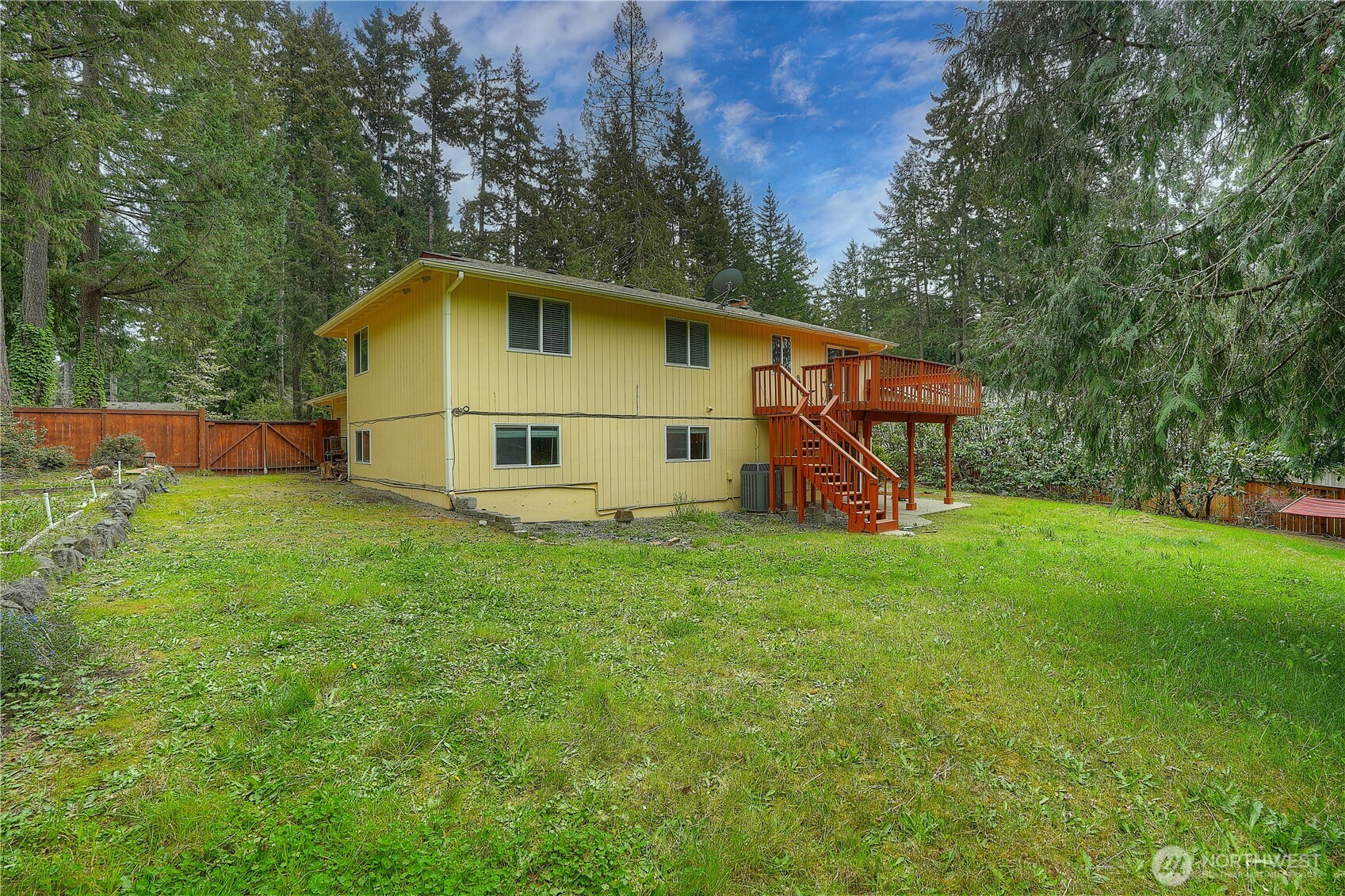 13924 55th Avenue NW, Gig Harbor, WA 98332
