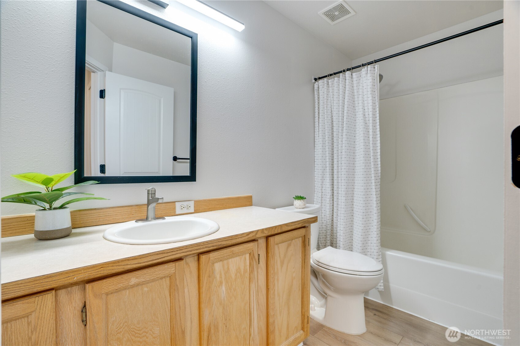 20516 86th Avenue Ct E, Spanaway, WA 98387