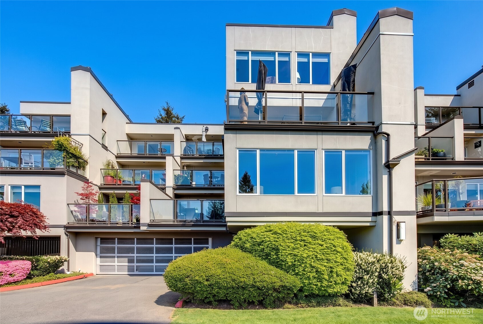 11110 NE 41st Drive #49, Kirkland, WA 98033