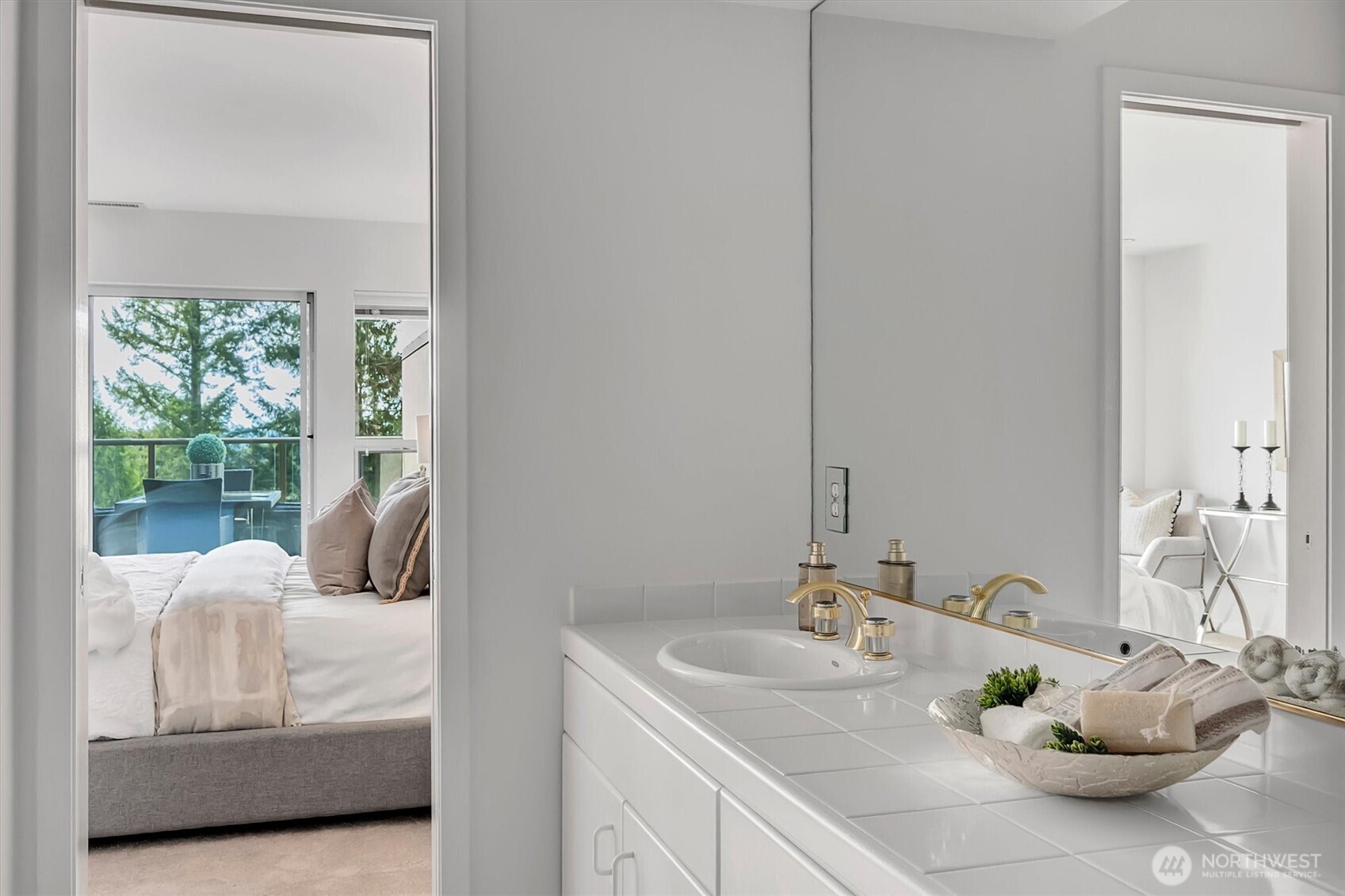 11110 NE 41st Drive #49, Kirkland, WA 98033