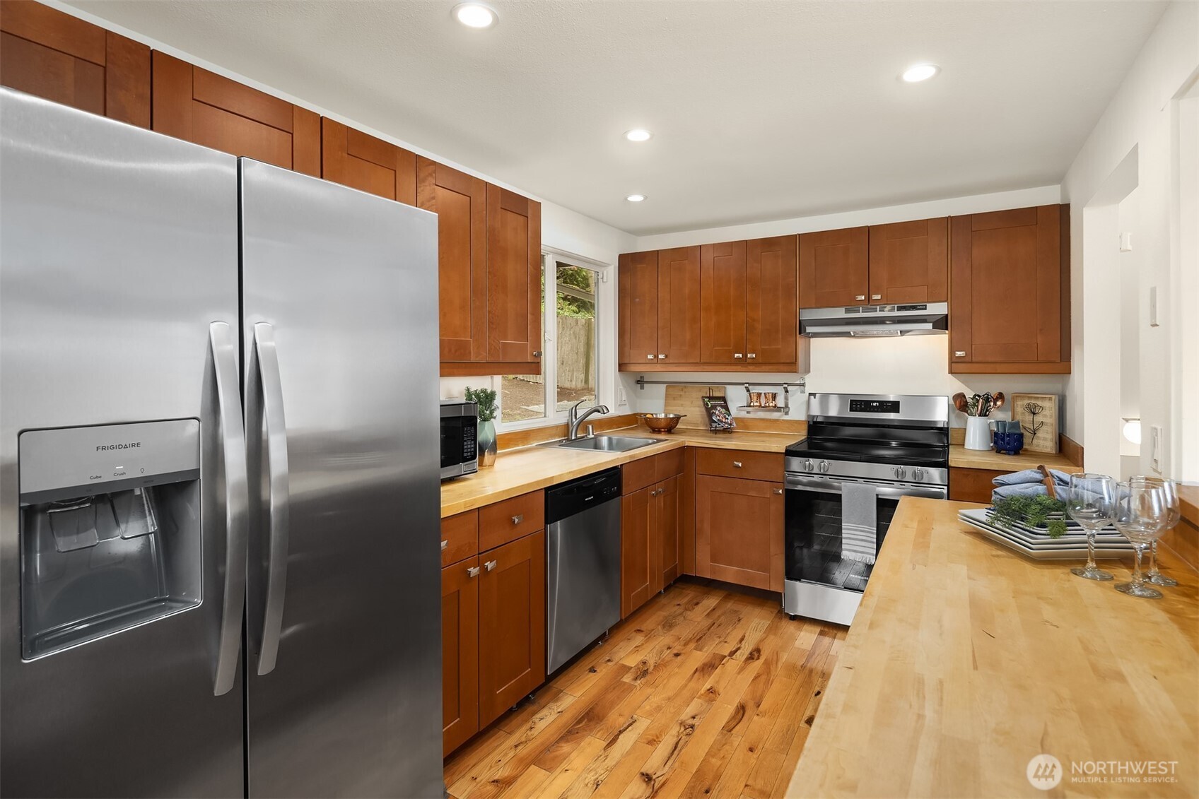 14011 98th Avenue NE, Kirkland, WA 98034