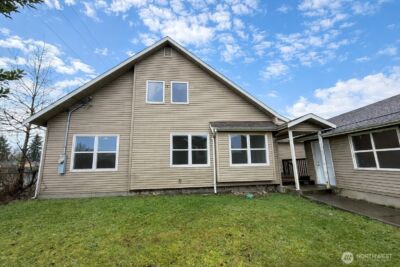 127 10th Street , Sultan, WA 98294 - Photo 2