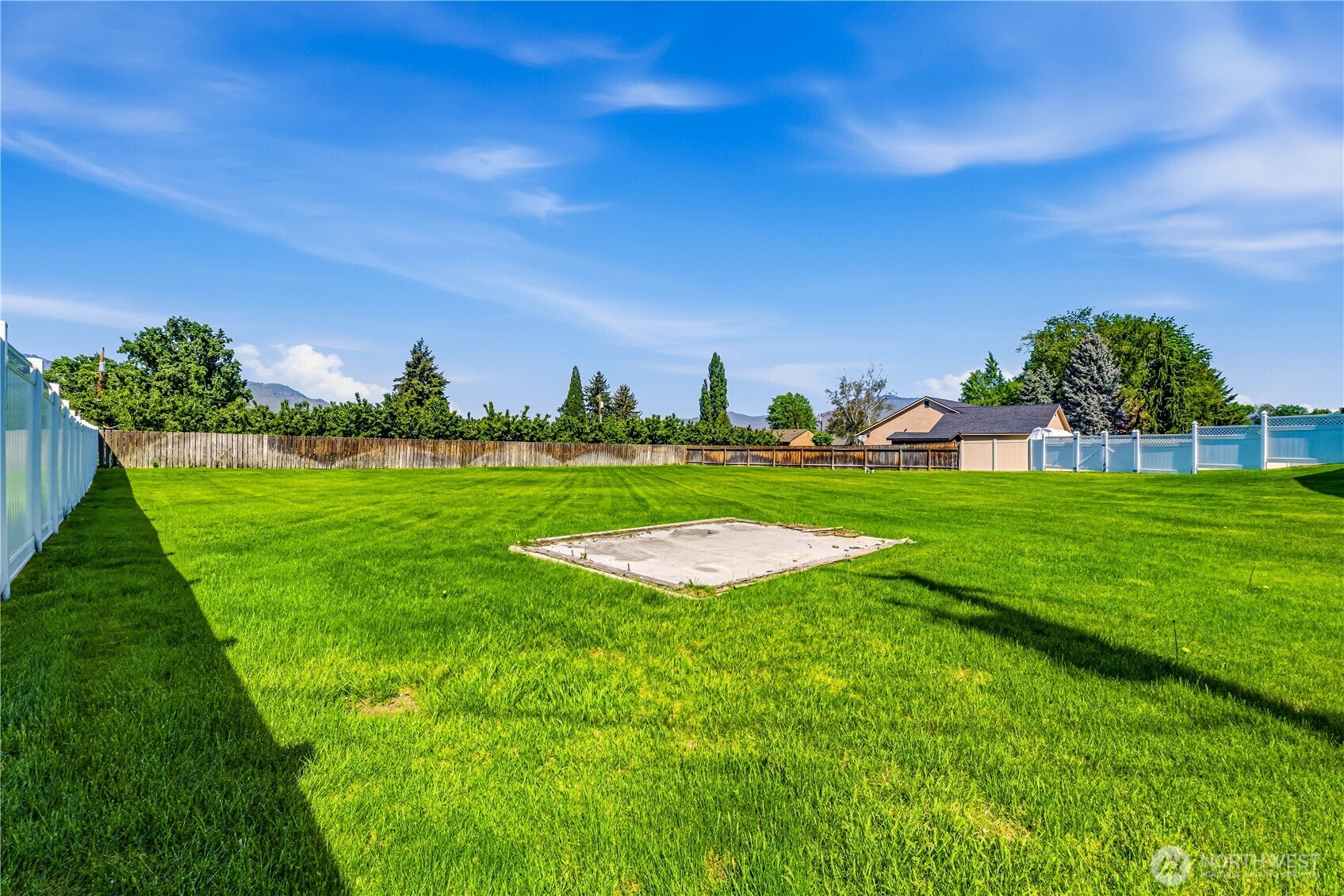 2042 Autumn Drive , East Wenatchee, WA 98802
