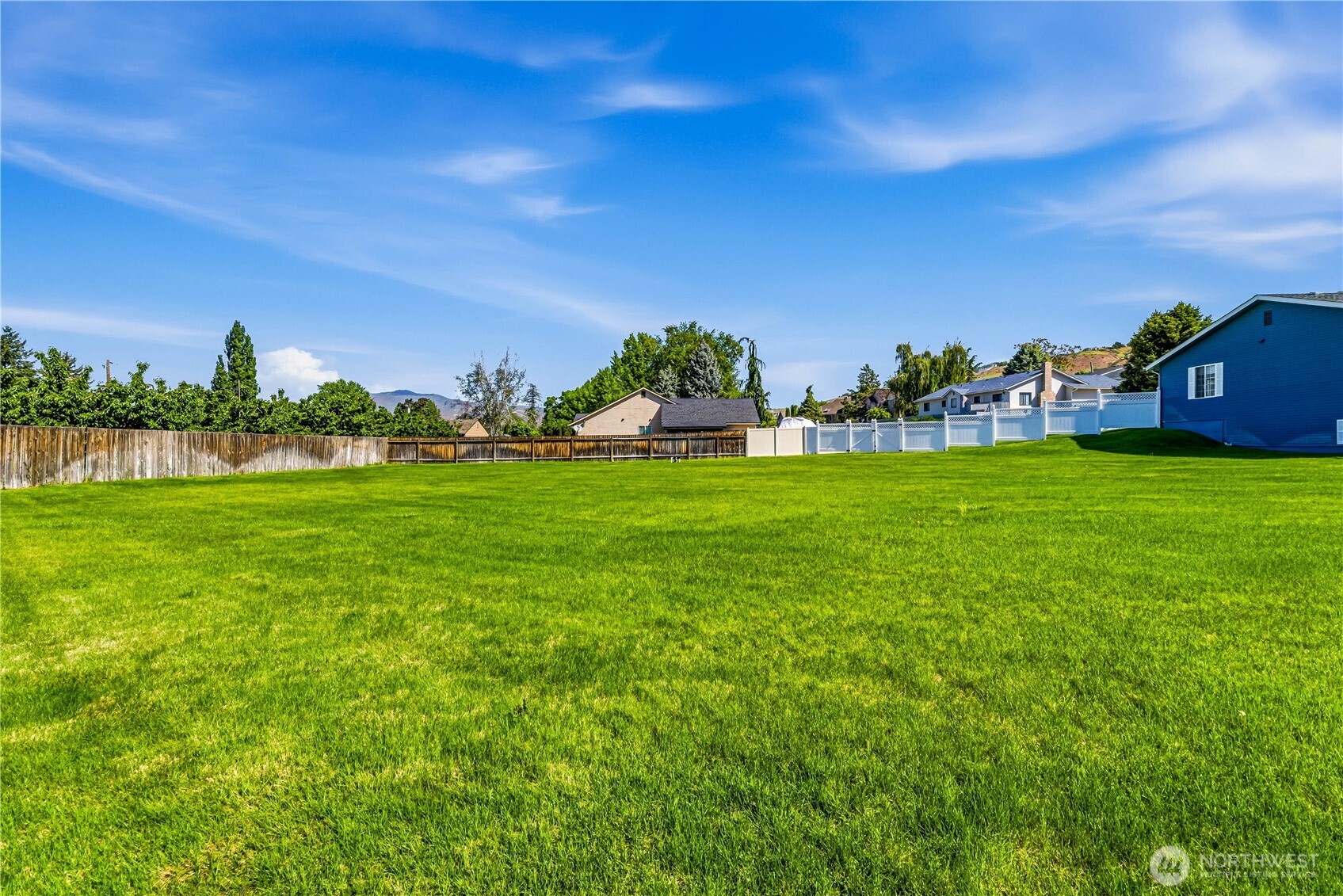 2042 Autumn Drive , East Wenatchee, WA 98802