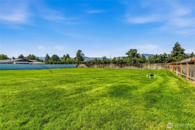 2042 Autumn Drive , East Wenatchee, WA 98802 - Photo 8