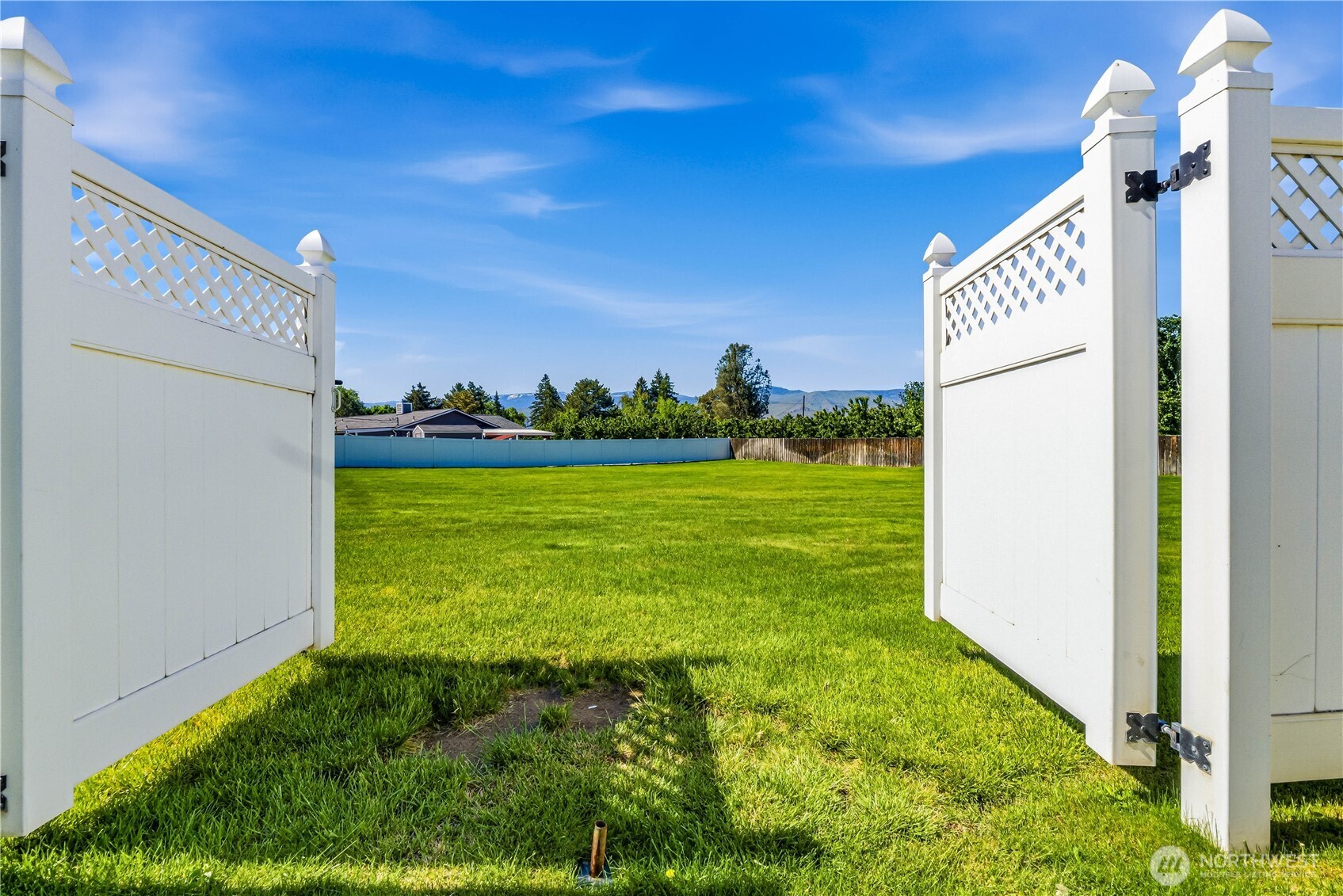 2042 Autumn Drive , East Wenatchee, WA 98802
